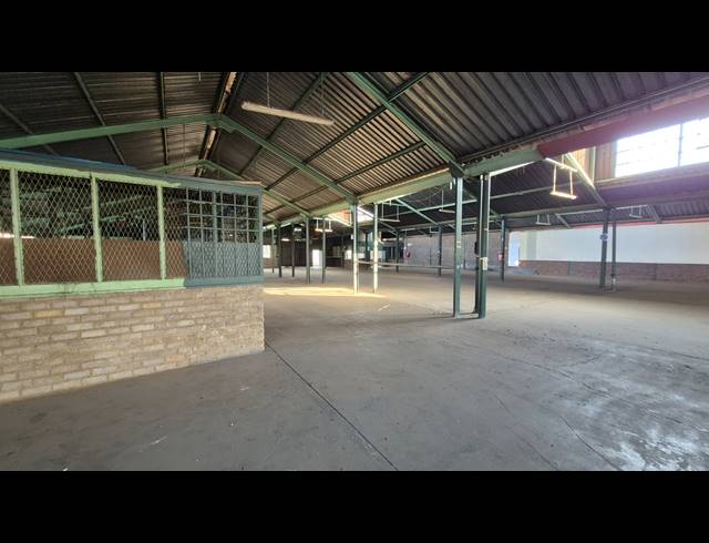 1,594M² FACTORY TO LET IN ANDERBOLT